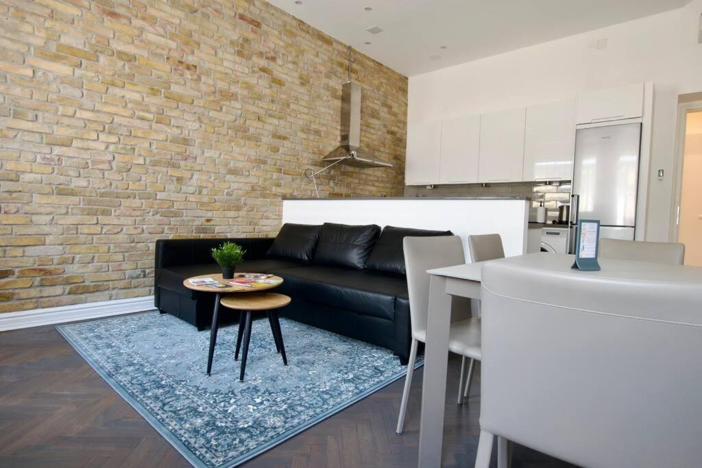 Premium Apartment By Hi5- Anker Apartment Budapest Exterior photo